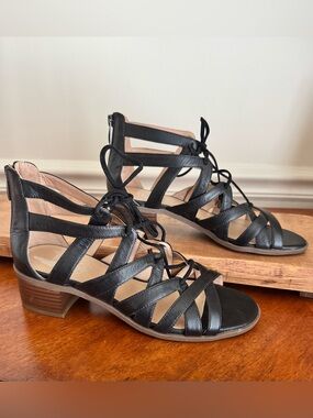 FRANCO SARTO Black OCEAN Low-Heel Lace Up Gladiator Sandals Shoes Sz 7.5